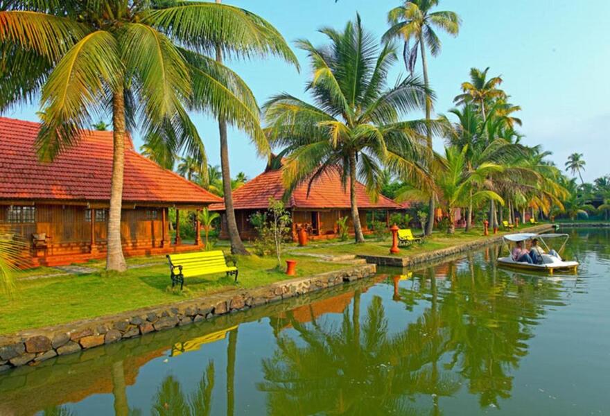 Kondai Lip Backwater Heritage Resort