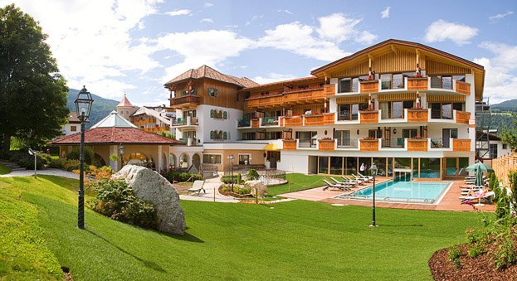 Photo de Hotel Mirabell
