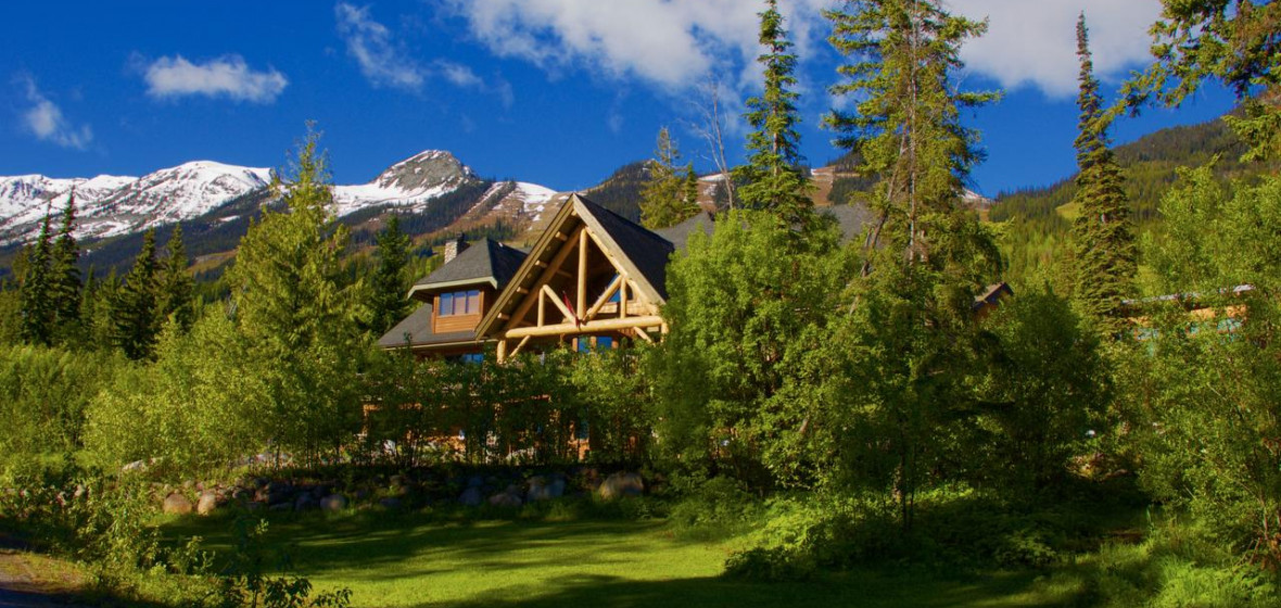 Vagabond Lodge, Kicking Horse Review | The Hotel Guru