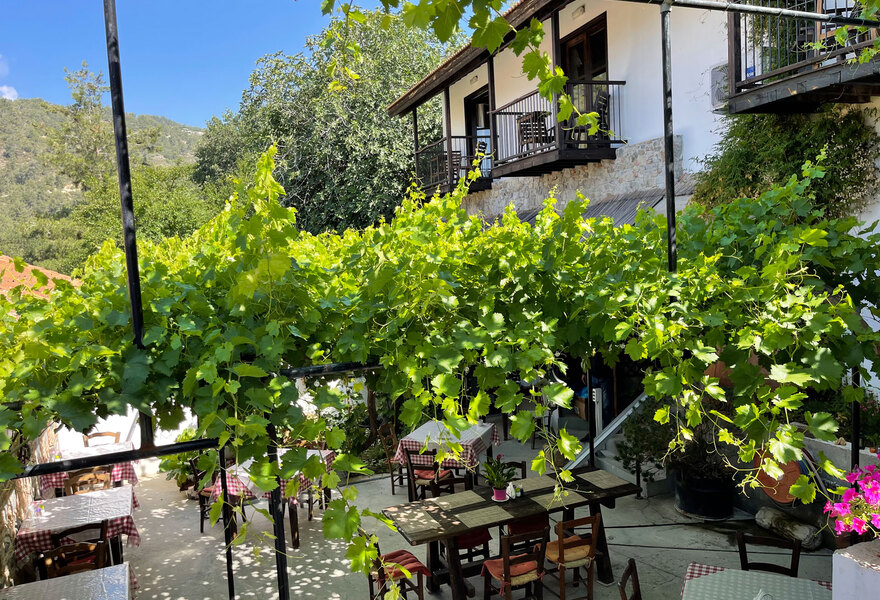 Ambelikos Traditional AgroHotel