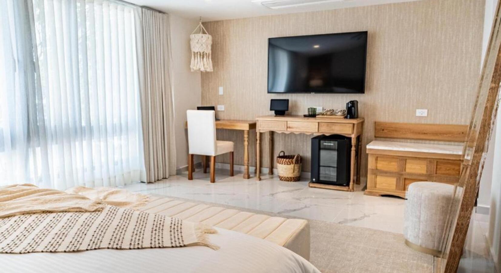 Guestroom details
