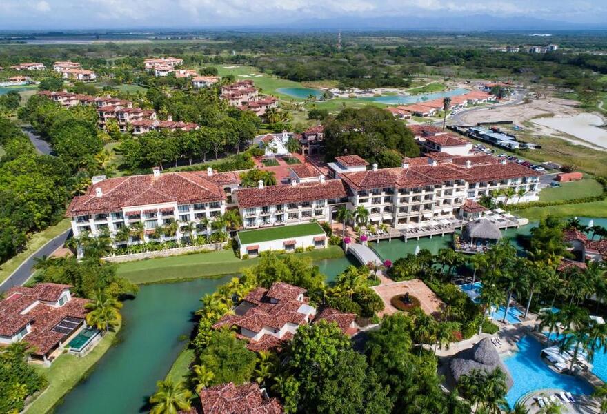 Buenaventura Golf & Beach Resort