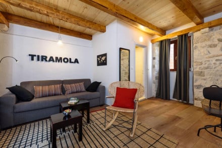 Guesthouse Tiramola
