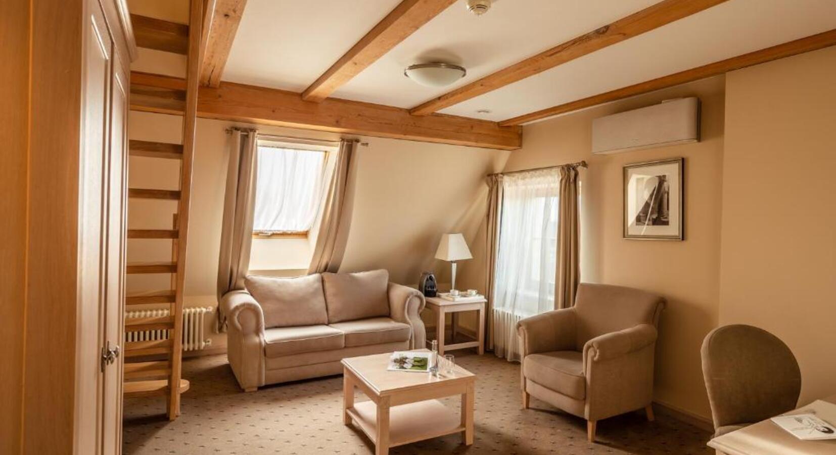 Junior Suite with mezzanine 