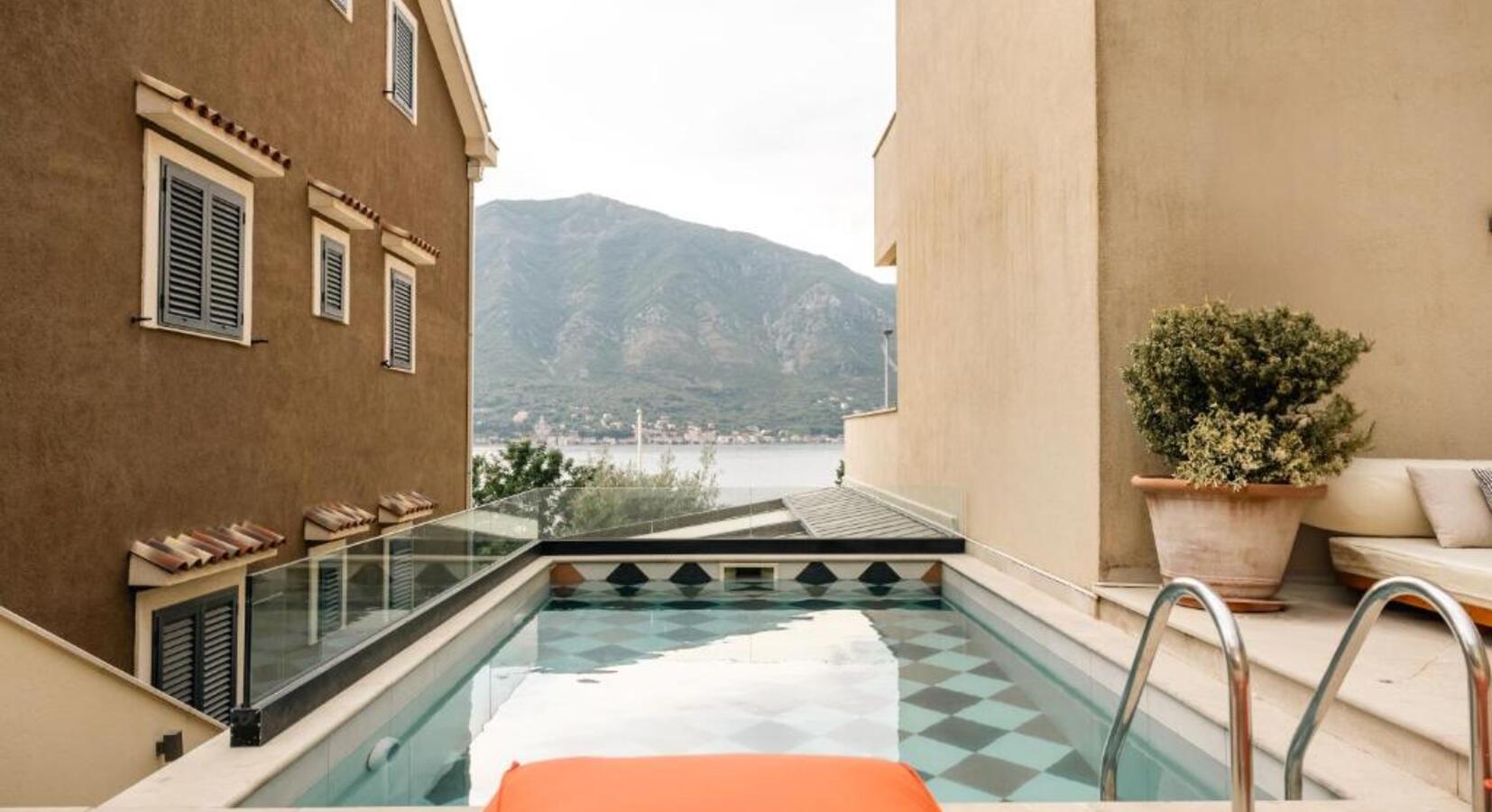 Pool area