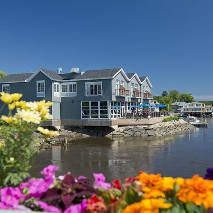 The Boathouse Waterfront Hotel