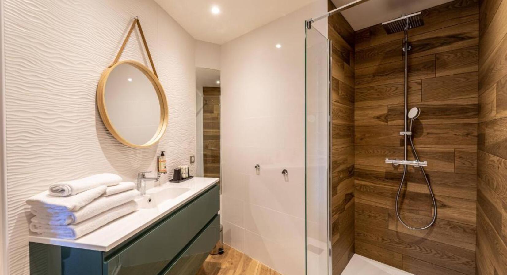 Modern Bathroom with Shower