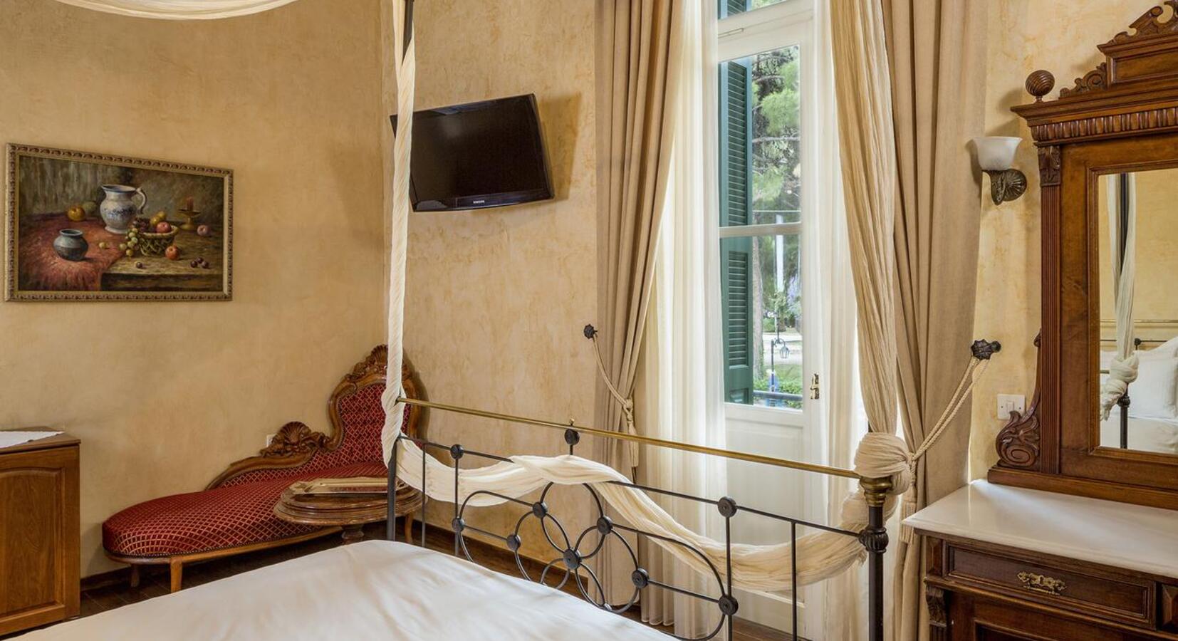 Honeymoon suite