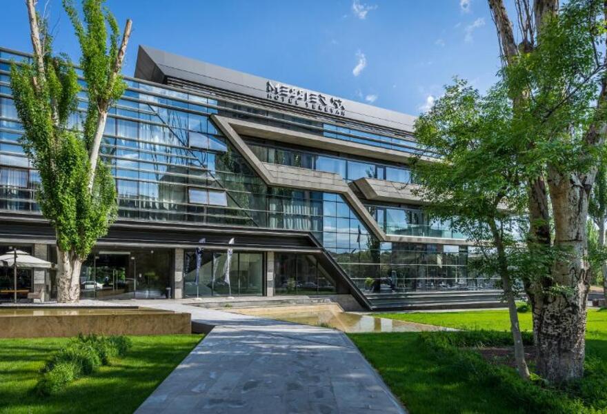 Messier 53 Hotel