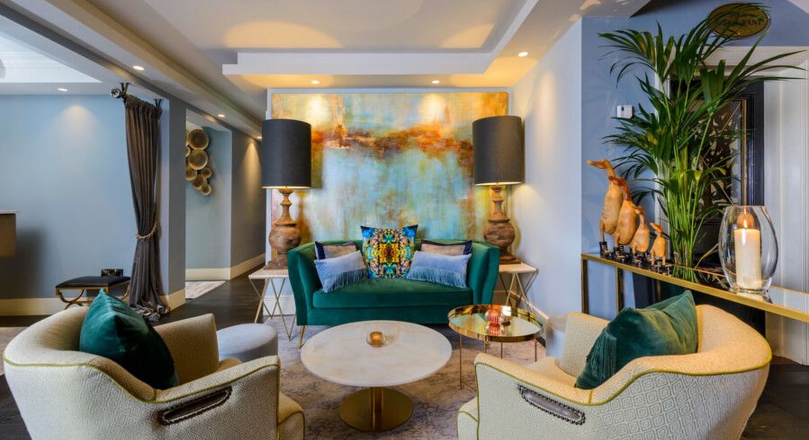 Victoria House Hotel