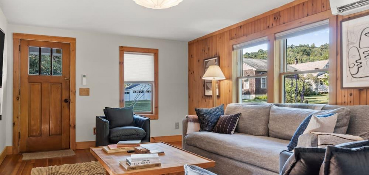 Callicoon Hills, New York State, United States of America. Expert