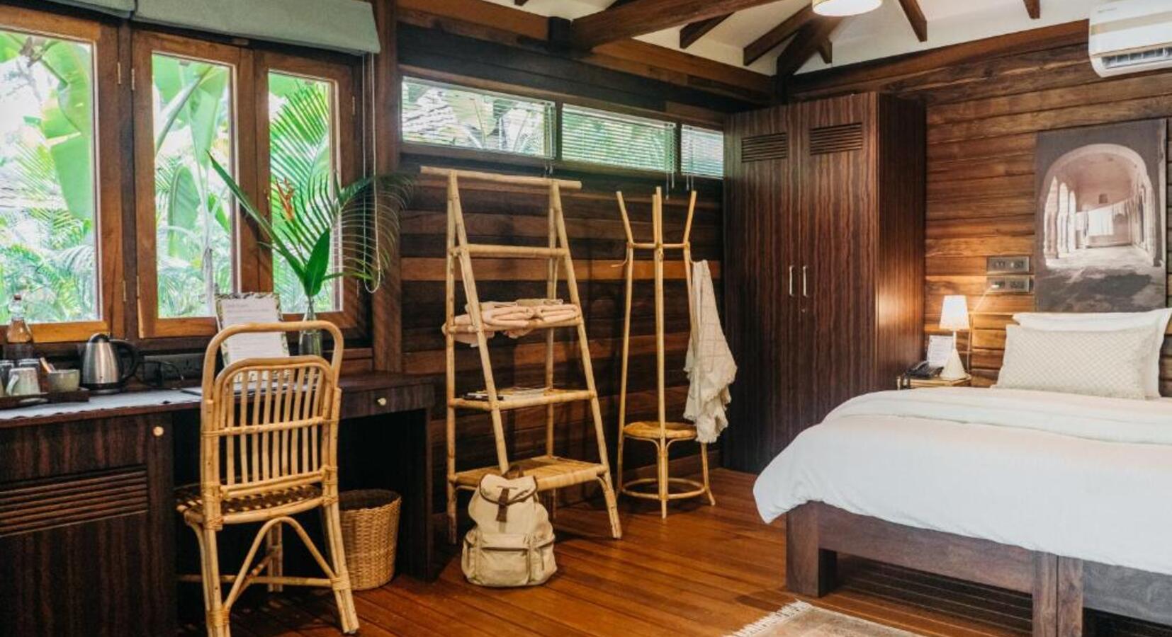Queen Cottage Interior