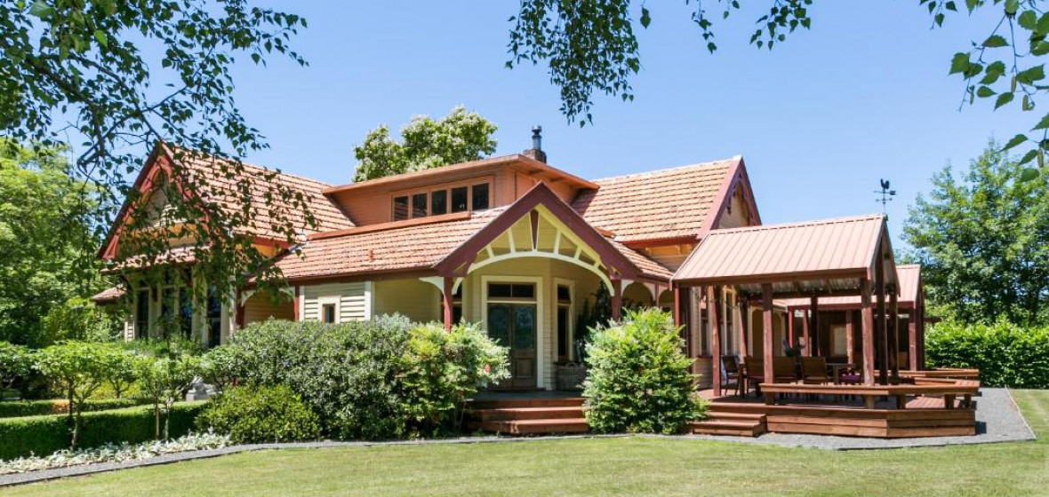 Hawthorne House, Hastings, New Zealand. Expert reviews and highlights