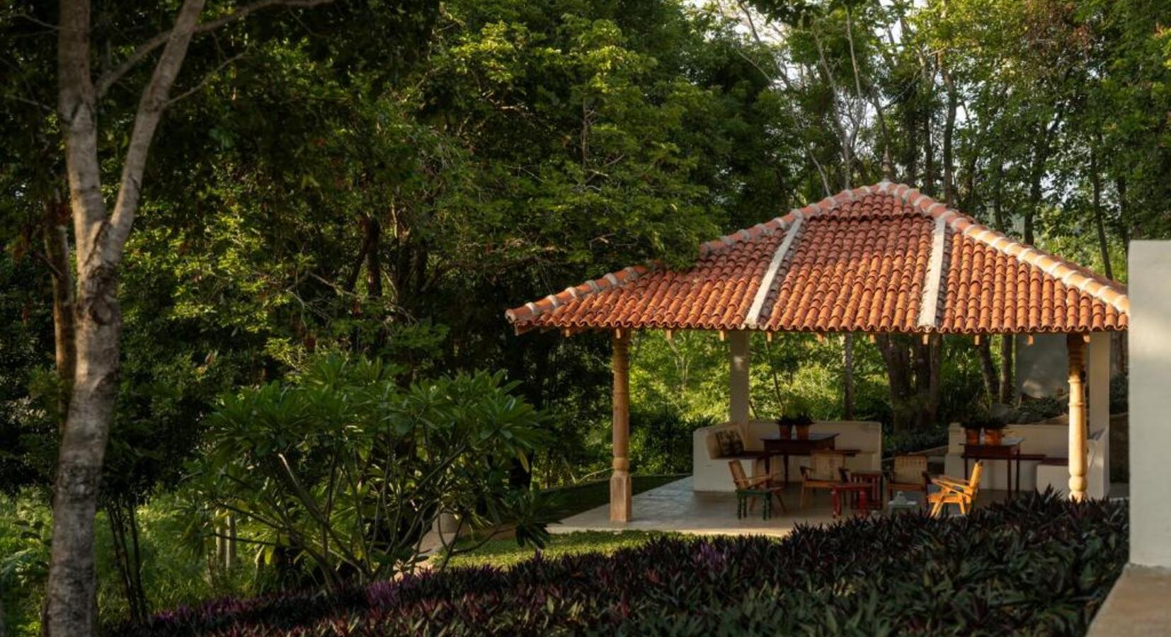 Villa exterior 