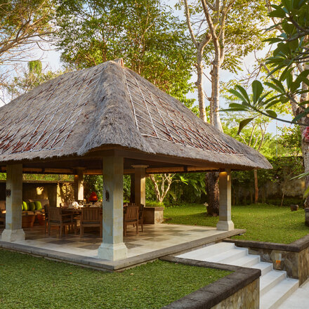Five bedroom villa dining pavilion 