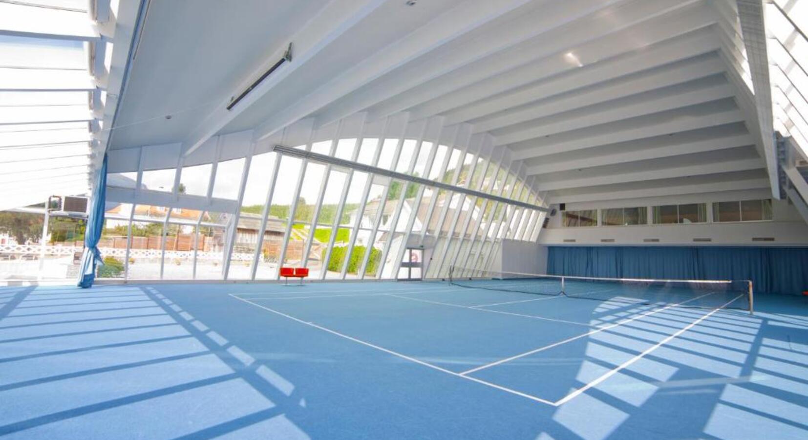Tennis court