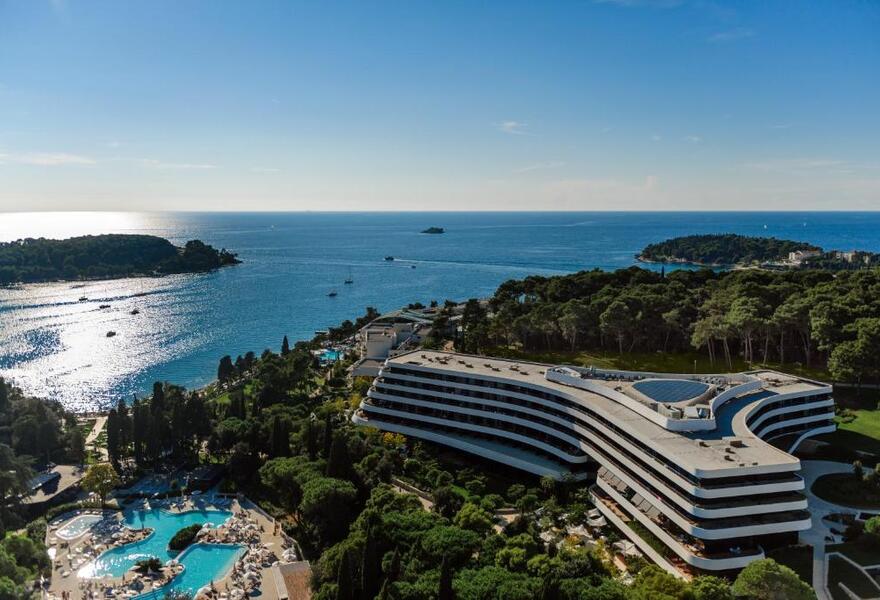 Hotel Lone by Maistra Collection