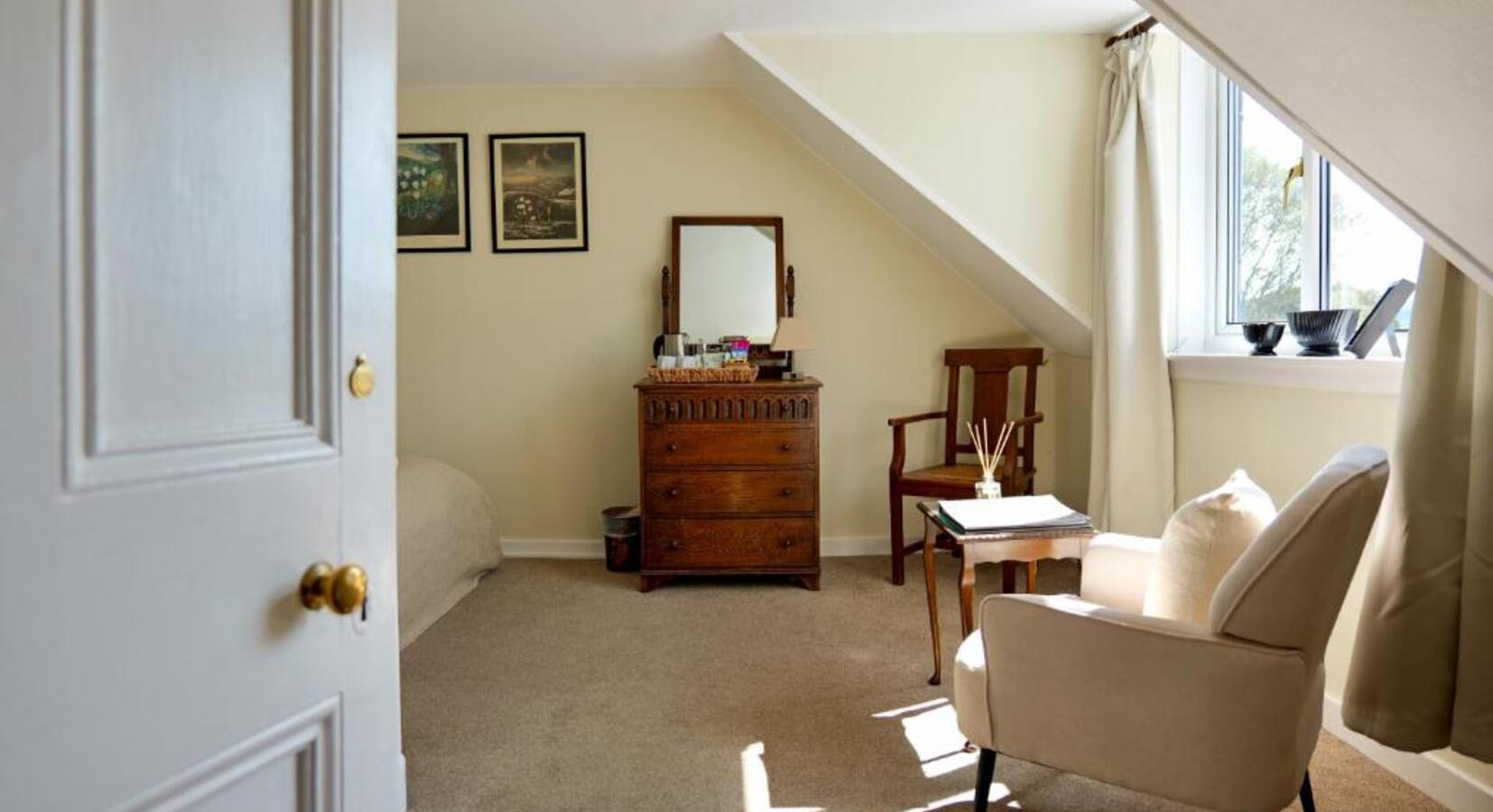 Guestroom details