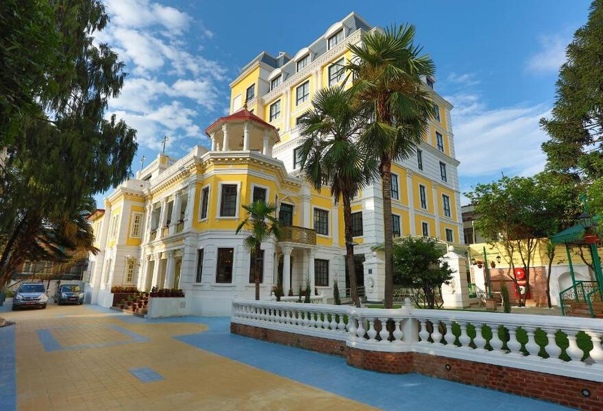 Maya Manor Hotel