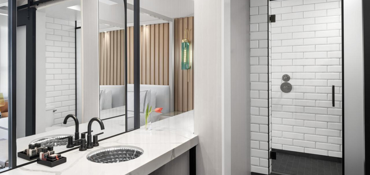 Glass Light Hotel & Gallery, Norfolk, VA Review The Hotel Guru