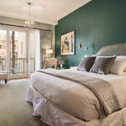 Townsman Hotel