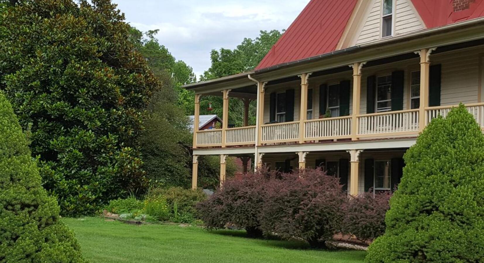 Photo of Hummingbird Inn, Virginia