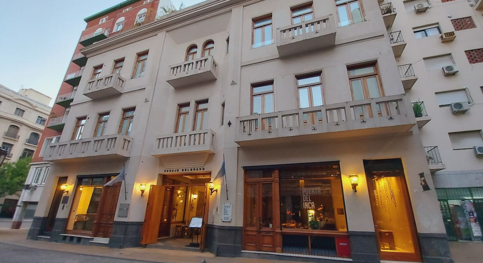 Photo of Cassa Lepage Art Hotel