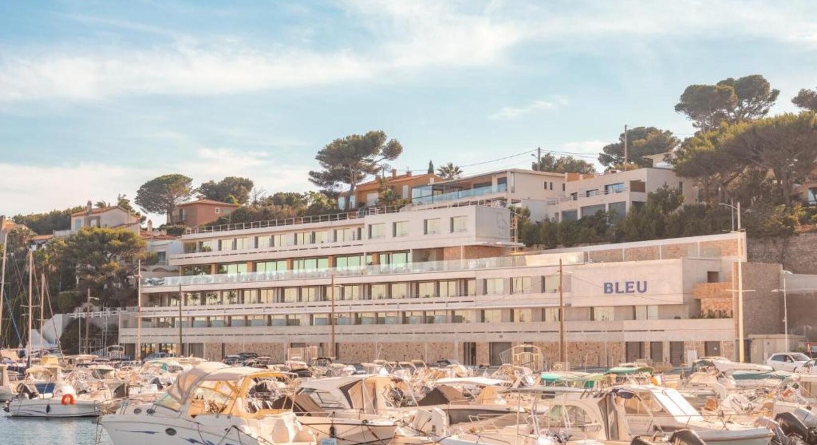 Photo of Bleu Hotel & Spa