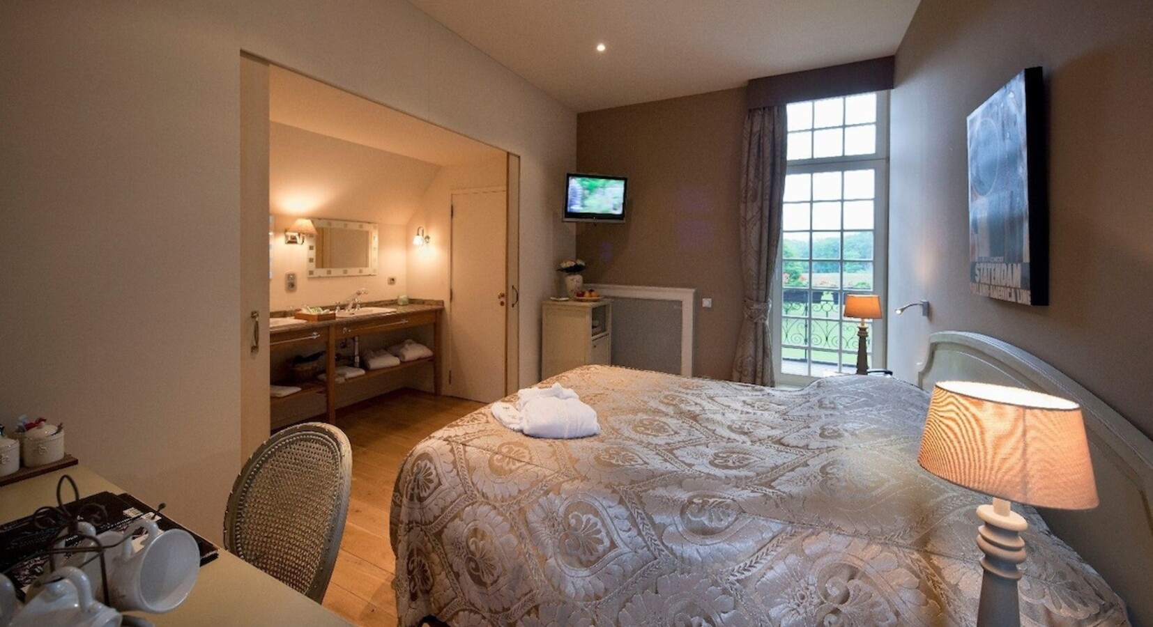 Guestroom
