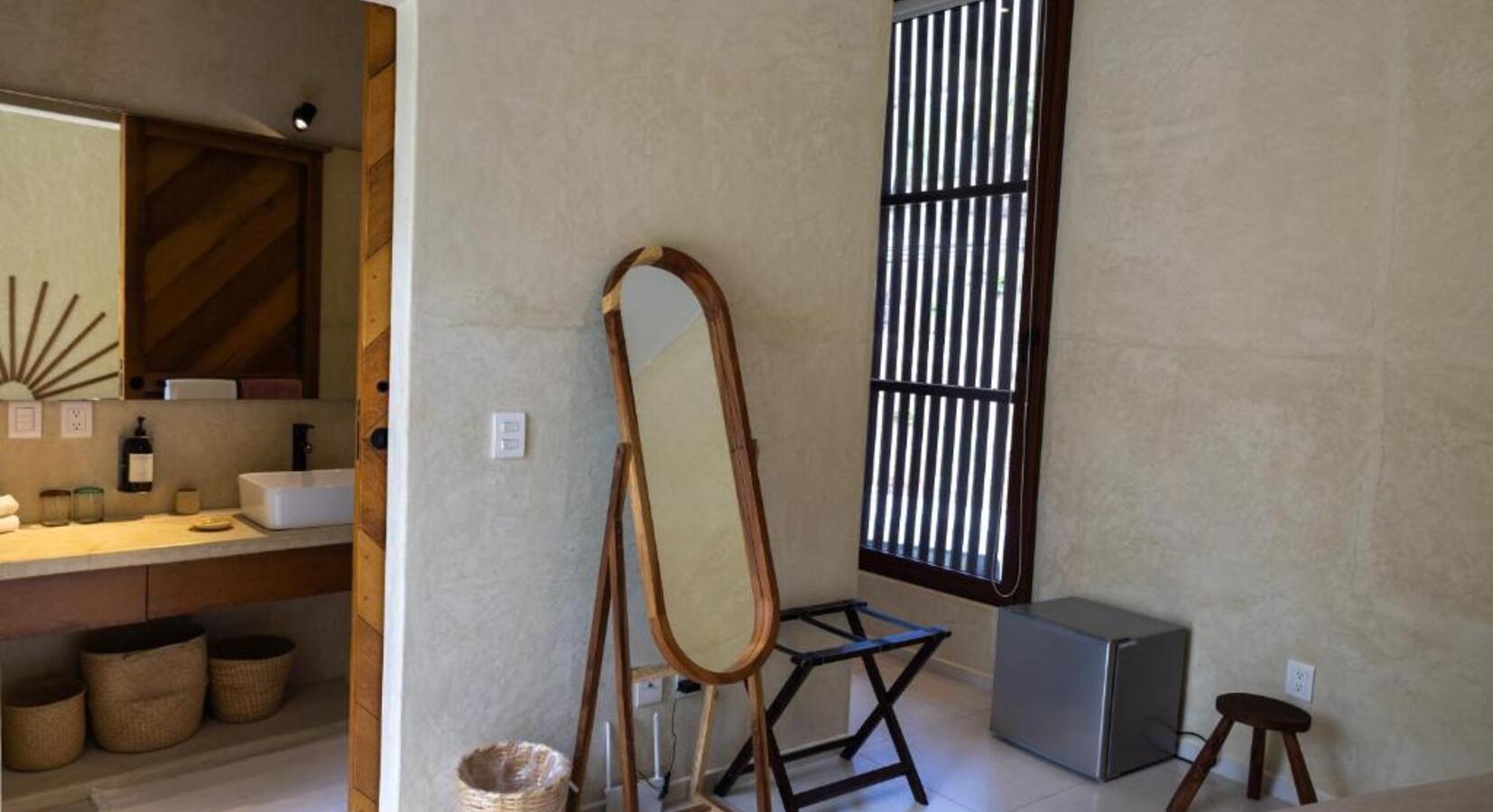Guestroom details