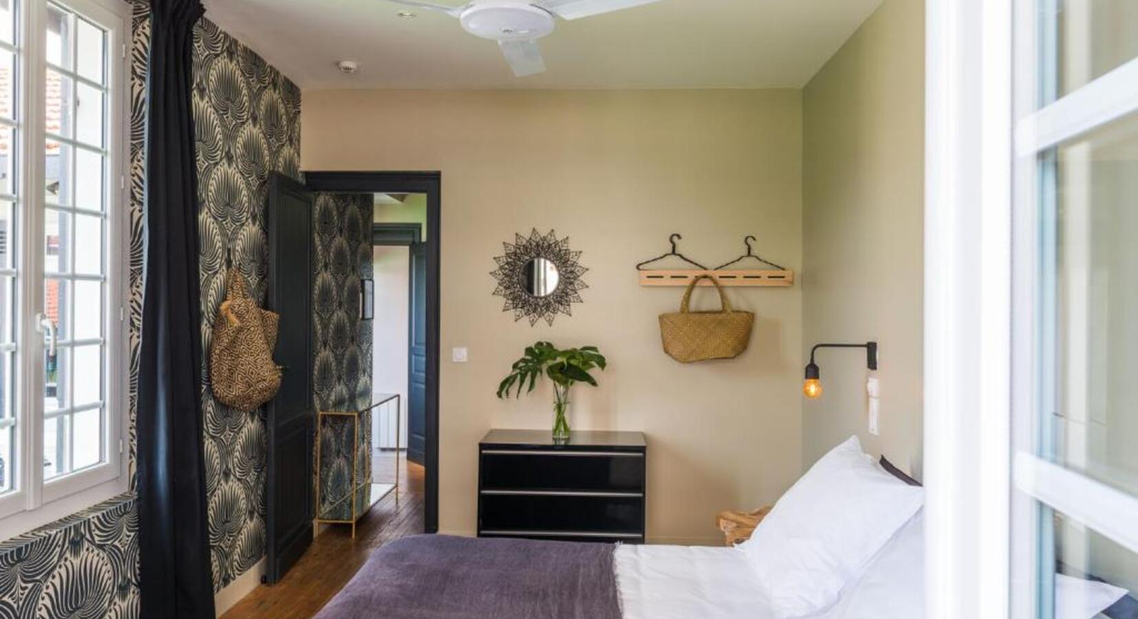 Guestroom details