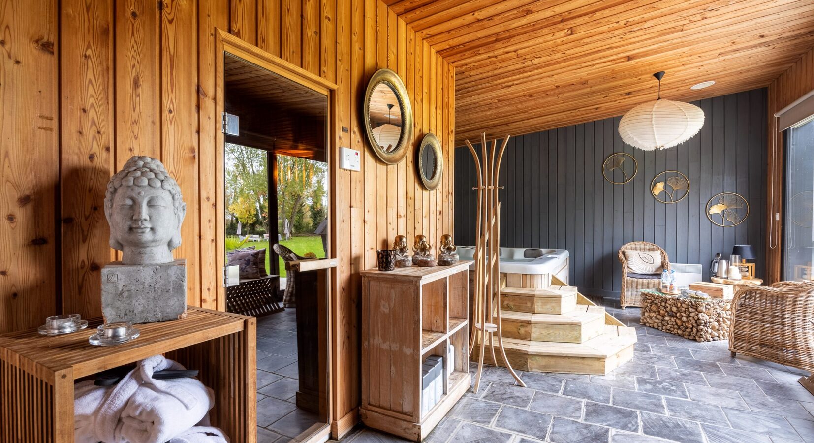 'The Moroccan Ritual' Jacuzzi Area