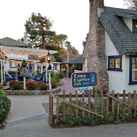 Lamp Lighter Inn