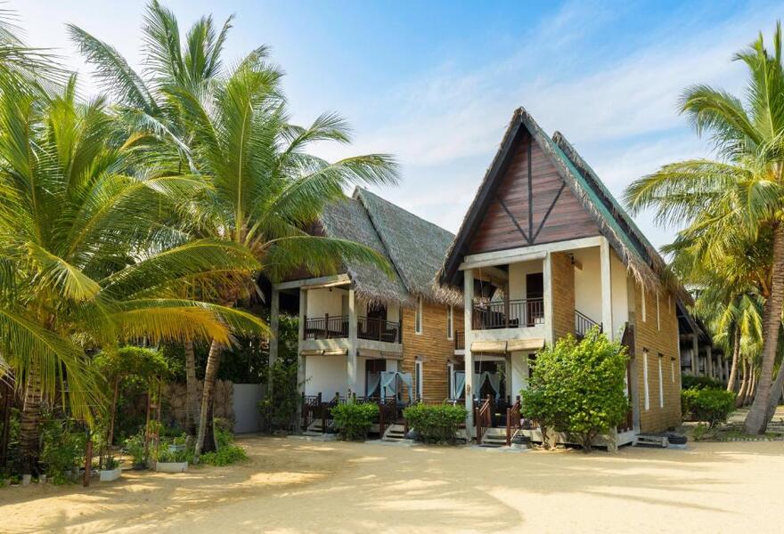 Maalu Maalu Resort & Spa, Thema Collection
