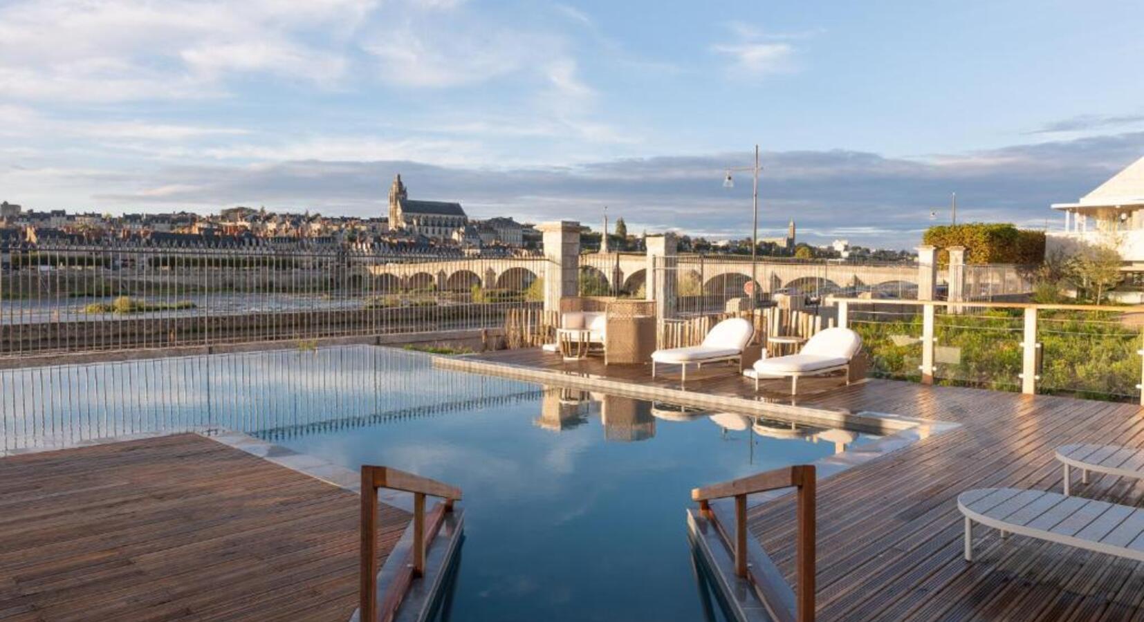 Pool area