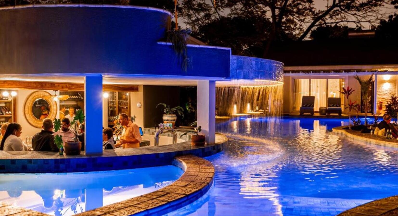 Pool bar