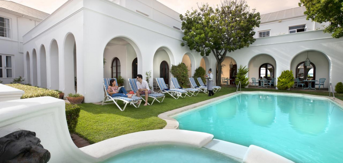marine hotel hermanus