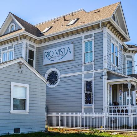 Rio Vista Suites