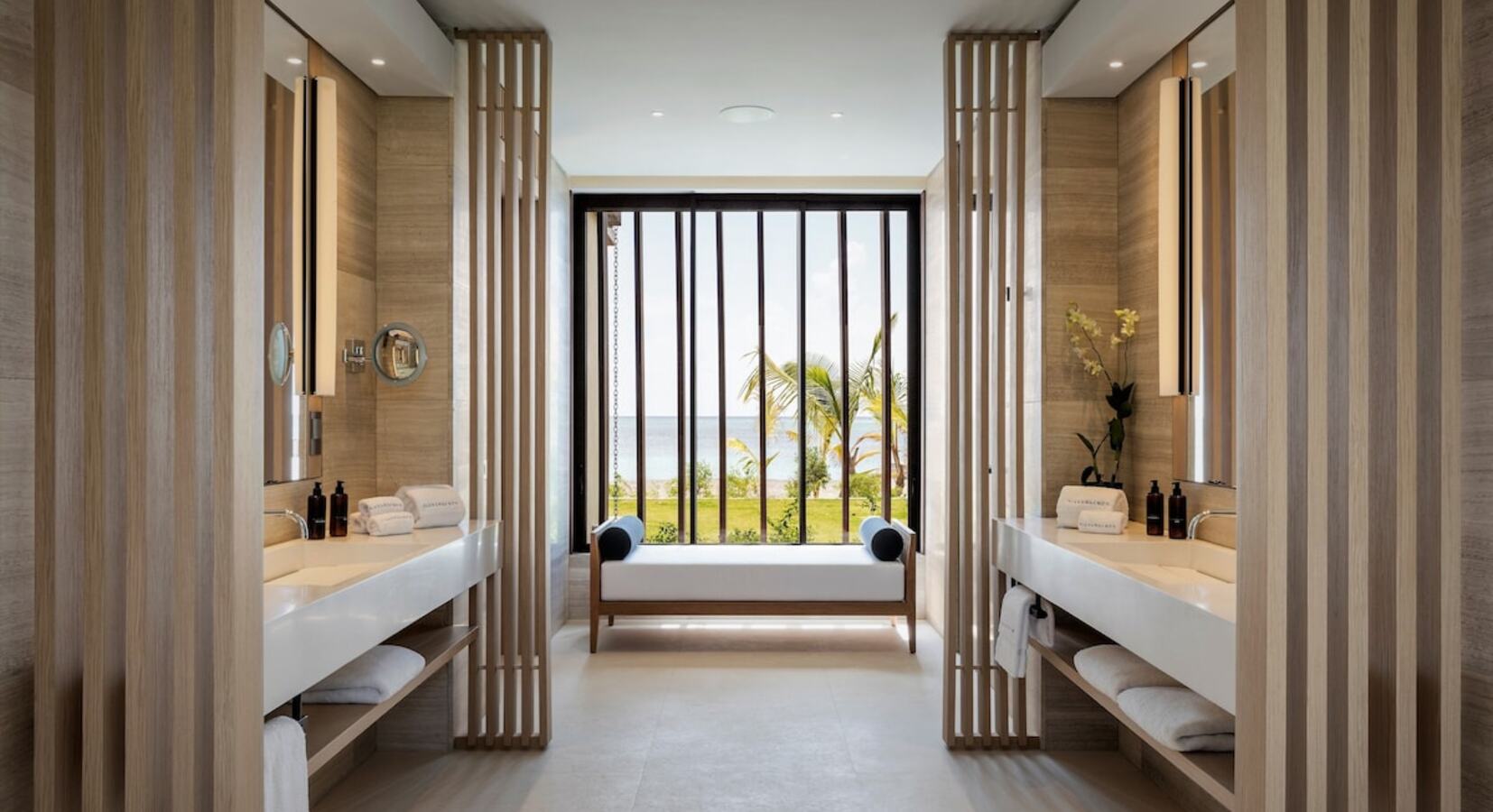 Beachfront Pool Villa Bathroom