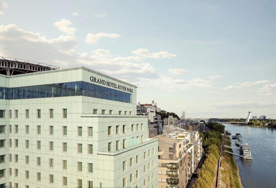 Grand Hotel River Park