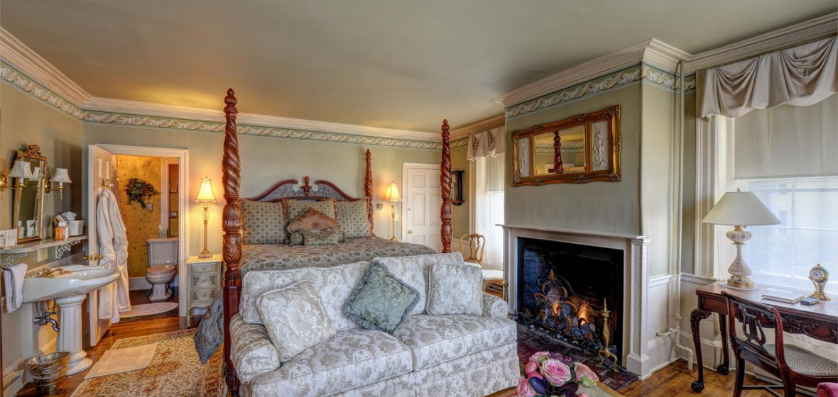 Inn by the Bandstand, Exeter NH Review | The Hotel Guru