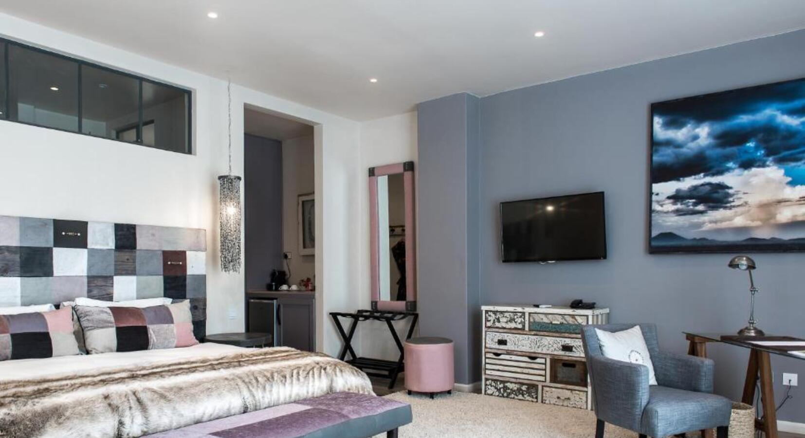 Guestroom details